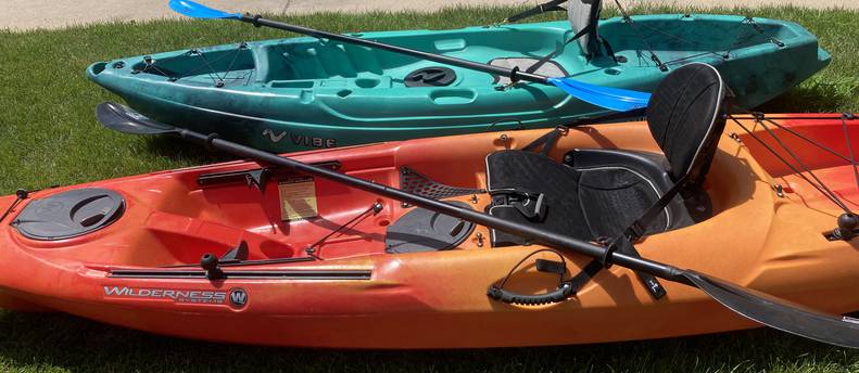 Sit On Kayak (Wilderness Systems Tarpon 100)