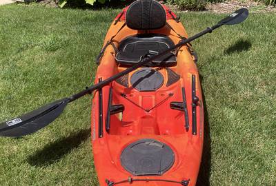 Sit On Kayak (Wilderness Systems Tarpon 100)