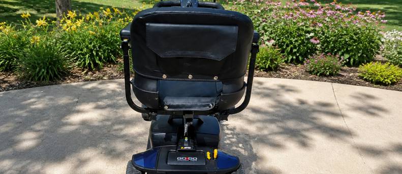 Pride Go-Go Sport Lightweight Mobility Scooter Rental – Easy & Comfortable Exploring in Calgary!