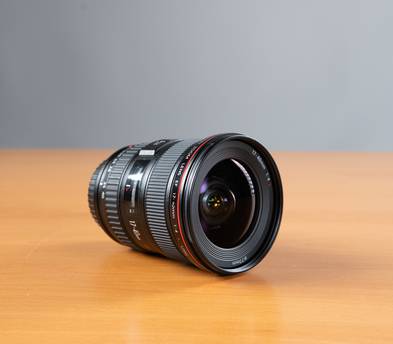 Canon EF 17-40mm f/4L USM Lens