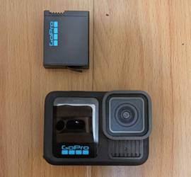 GOPRO 13 with chest strap and charger