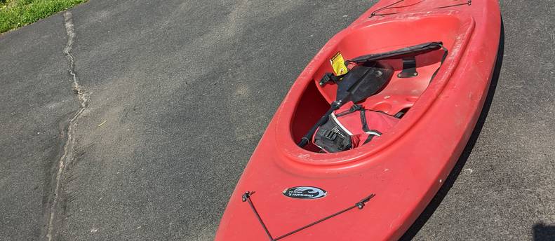 Clearwater Affinity 8.6' Sit-In Recreational Kayak + Paddle & Large PFD