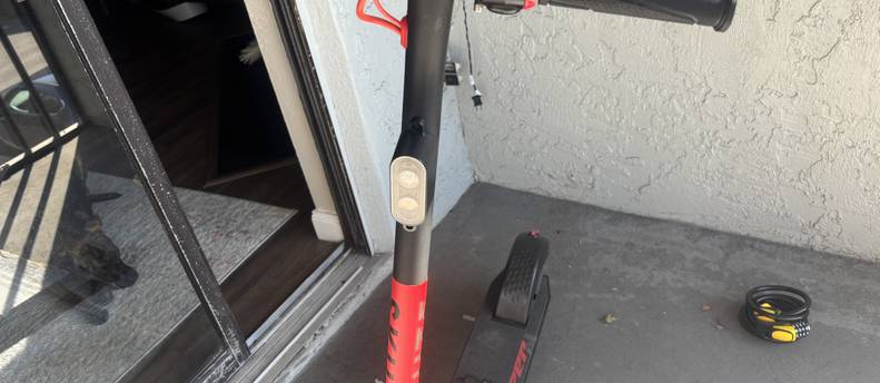 Skute Hyper - Electric Scooter