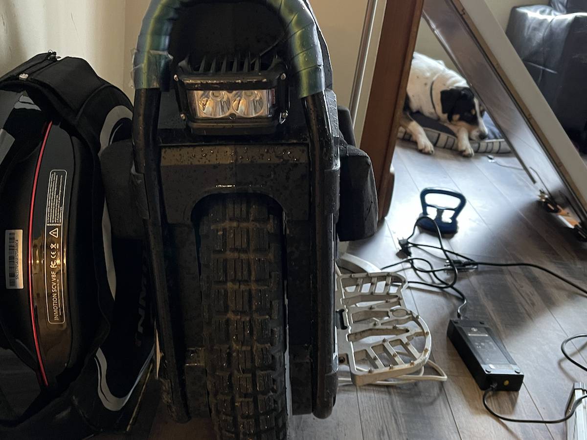 Rent Veteran Sherman Electric Unicycle in Vancouver, BC FriendWithA