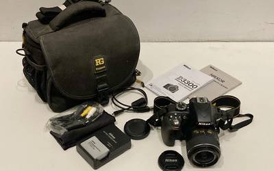 Nikon D3300 Digital Camera with 18-55mm Lens