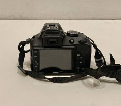 Nikon D3300 Digital Camera with 18-55mm Lens