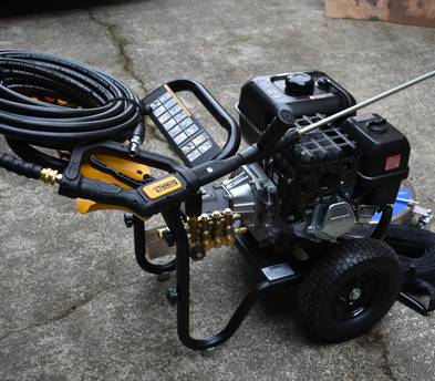 DEWALT 4400 Commercial Pressure Washer