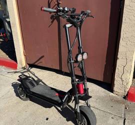 Kaabo Wolf King 72v scooter