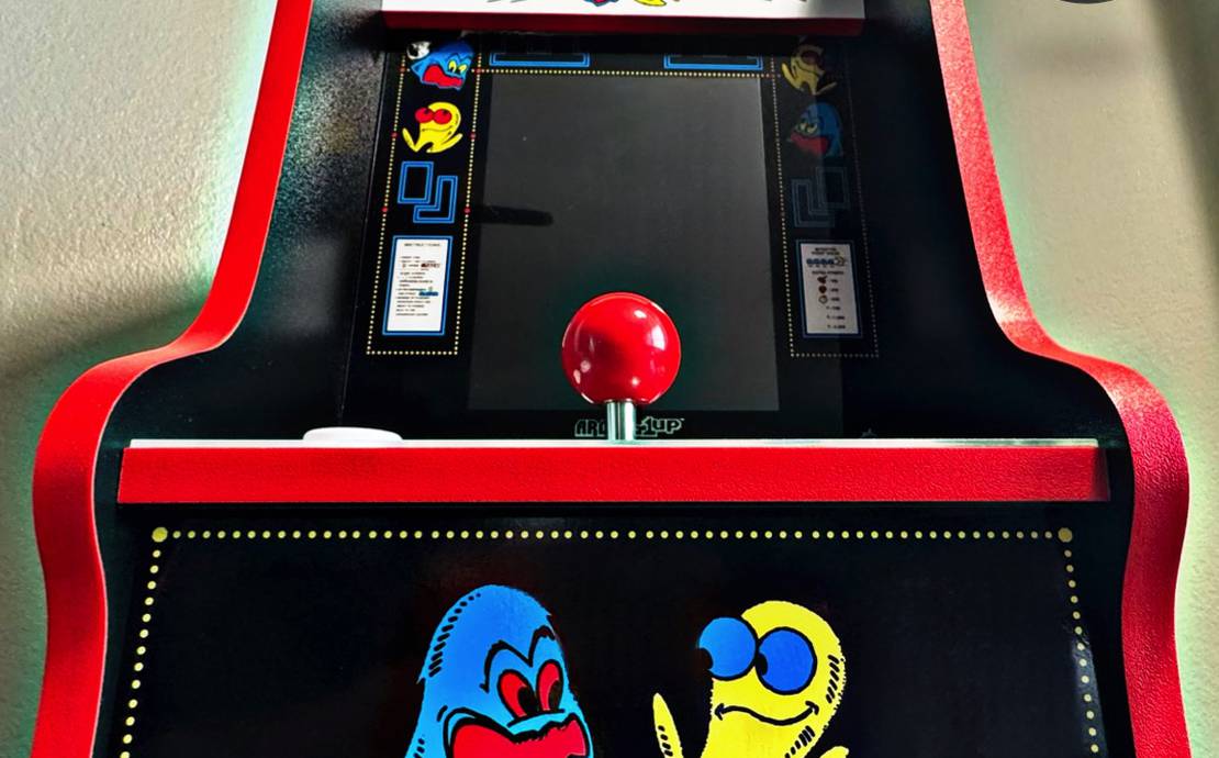 PacMan Countertop Arcade Cabinet