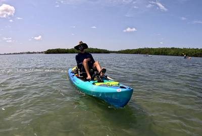 Pedal kayak rental