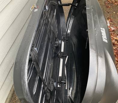 Thule Ascent 1500 Rooftop Cargo Box