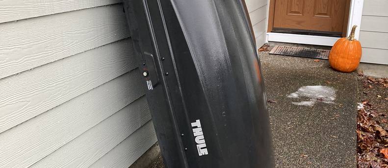 Thule Ascent 1500 Rooftop Cargo Box