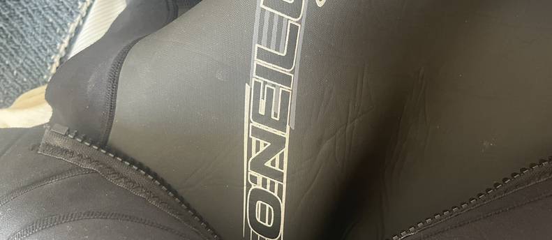 Wetsuit