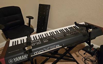 YAMAHA MOXF8