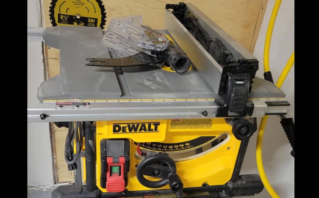 DEWALT DWE7485 Compact Job Site Table Saw - Precision Ready