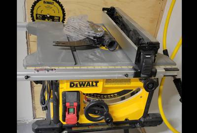 DEWALT DWE7485 Compact Job Site Table Saw - Precision Ready