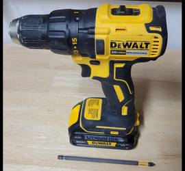 🛠️ DEWALT DCD777C2 Compact Drill/Driver + 20V MAX Batter - BRUSHLESS POWER IN YOUR PALM!