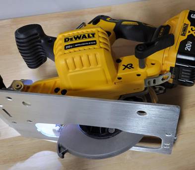 ⚡ DEWALT DCS574B 7-1/4" CIRCULAR SAW – CORDLESS POWER DETECT™ TECHNOLOGY!