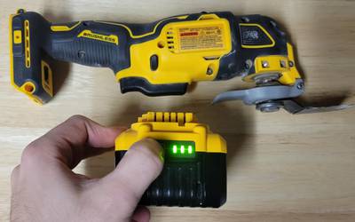 ✨ DEWALT 20V MAX XR Oscillating Multi-Tool (DCS356B) – THE ULTIMATE PROBLEM SOLVER!