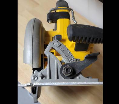 ⚡ DEWALT DCS574B 7-1/4" CIRCULAR SAW – CORDLESS POWER DETECT™ TECHNOLOGY!