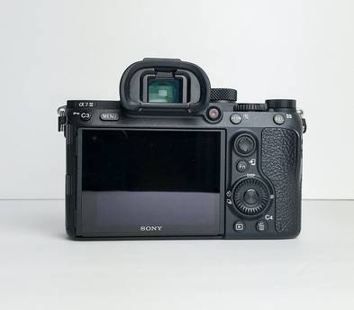 Sony A7 III A7III 24 MP 4k Full-Frame Mirrorless Camera w/EXTRAS