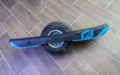 Electric Skateboard rental in Woodstock