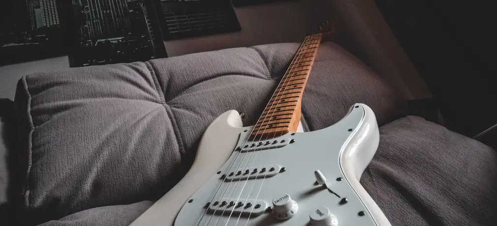 Guitar rentals