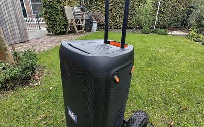 Speaker rental in Minneapolis