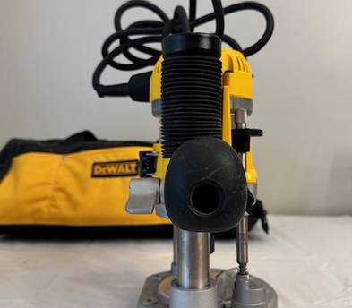 DEWALT Router, Fixed and Plunge Base Kit, Soft Start, 12-Amp, 24,000 RPM, Variable Speed Trigger, Corded (DW618PKB)