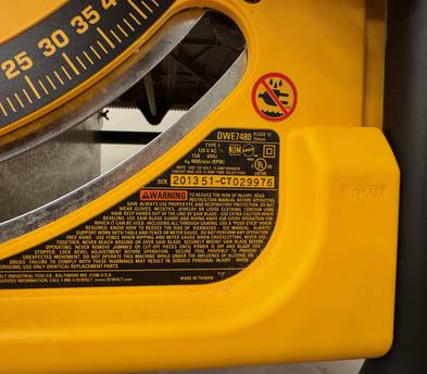 DEWALT 10-in Portable Benchtop Table Saw