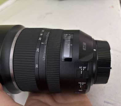 Tamron SP Wide angle full frame lens Nikon base