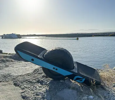 Onewheel GT w Helmet, Pads