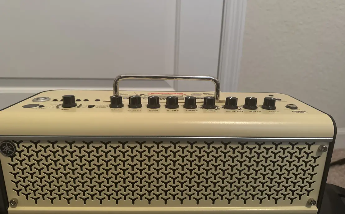 Yamaha THR30 II Wireless - 30-watt Modeling Combo - Cream