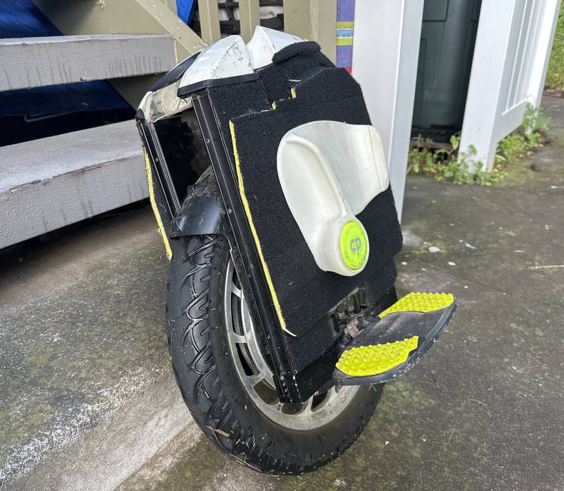 Electric Unicycle (EUC) KingSong S18 - 18inch suspension wheel