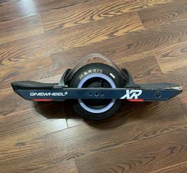Onewheel XR+, half fender, bangs bumper. Ready for on/off road