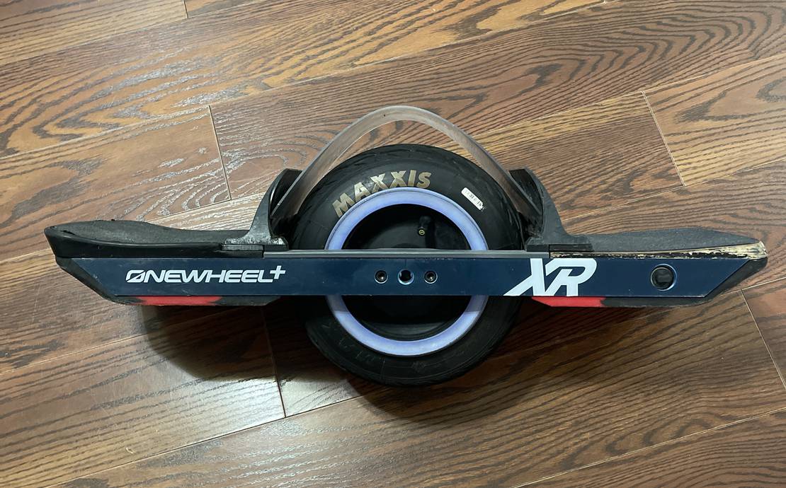 Onewheel XR+, half fender, bangs bumper. Ready for on/off road