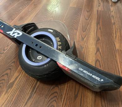Onewheel XR+, half fender, bangs bumper. Ready for on/off road