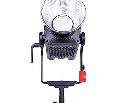 2x Aputure LS 600d Pro Gold Mount Light Storm Daylight LED with Extras!