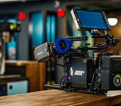 ARRI ALEXA Mini Premium Body & Monitor Kit (PL&EF) - 1TB & 6x 98Wh Batts