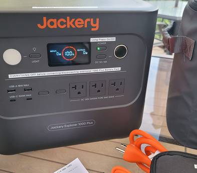 Jackery Explorer 1000 PLUS with Expansion Battery Pack