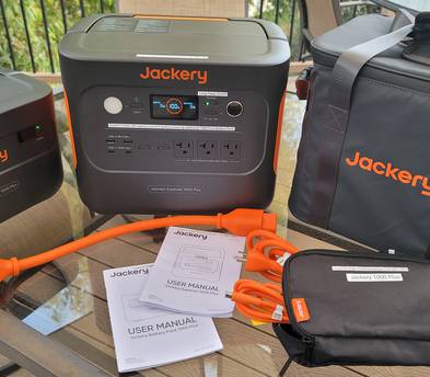 Jackery Explorer 1000 PLUS with Expansion Battery Pack