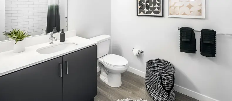 Master Bedroom (2hrs) Private Bathroom, Walk-in Closet, City View