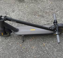 Segway Ninebot Max G30P Scooter (18 MPH)