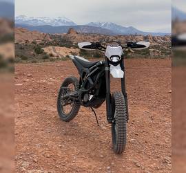 Premium Electric Dirtbike Rental - Ready for Adventure!