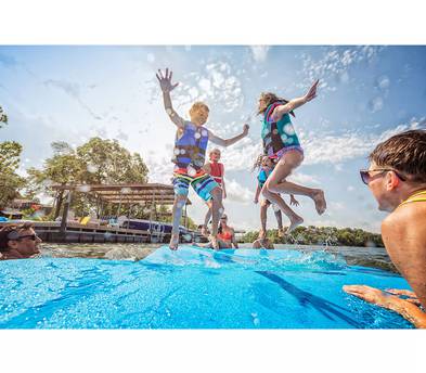 Floating Oasis - Water Mat