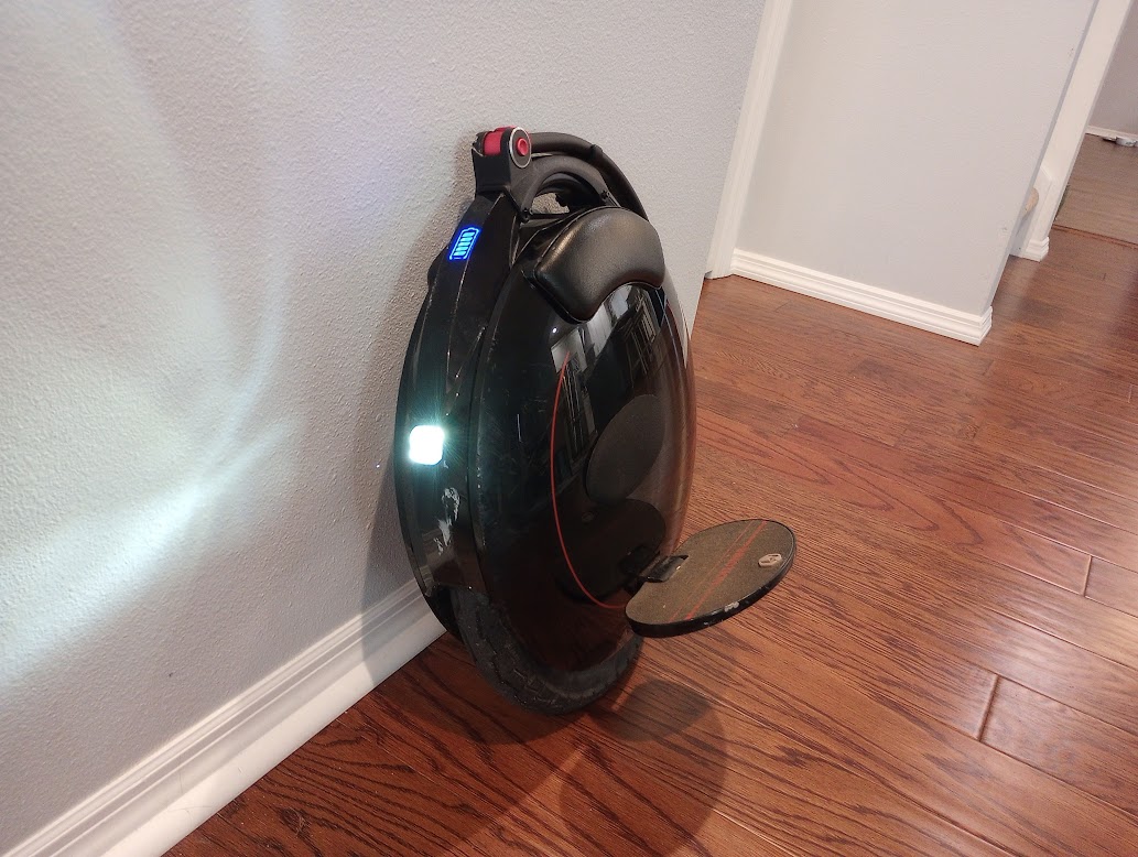 Rent V5 Beginner Electric Unicycle with Trolley Handle in Tukwila, WA
